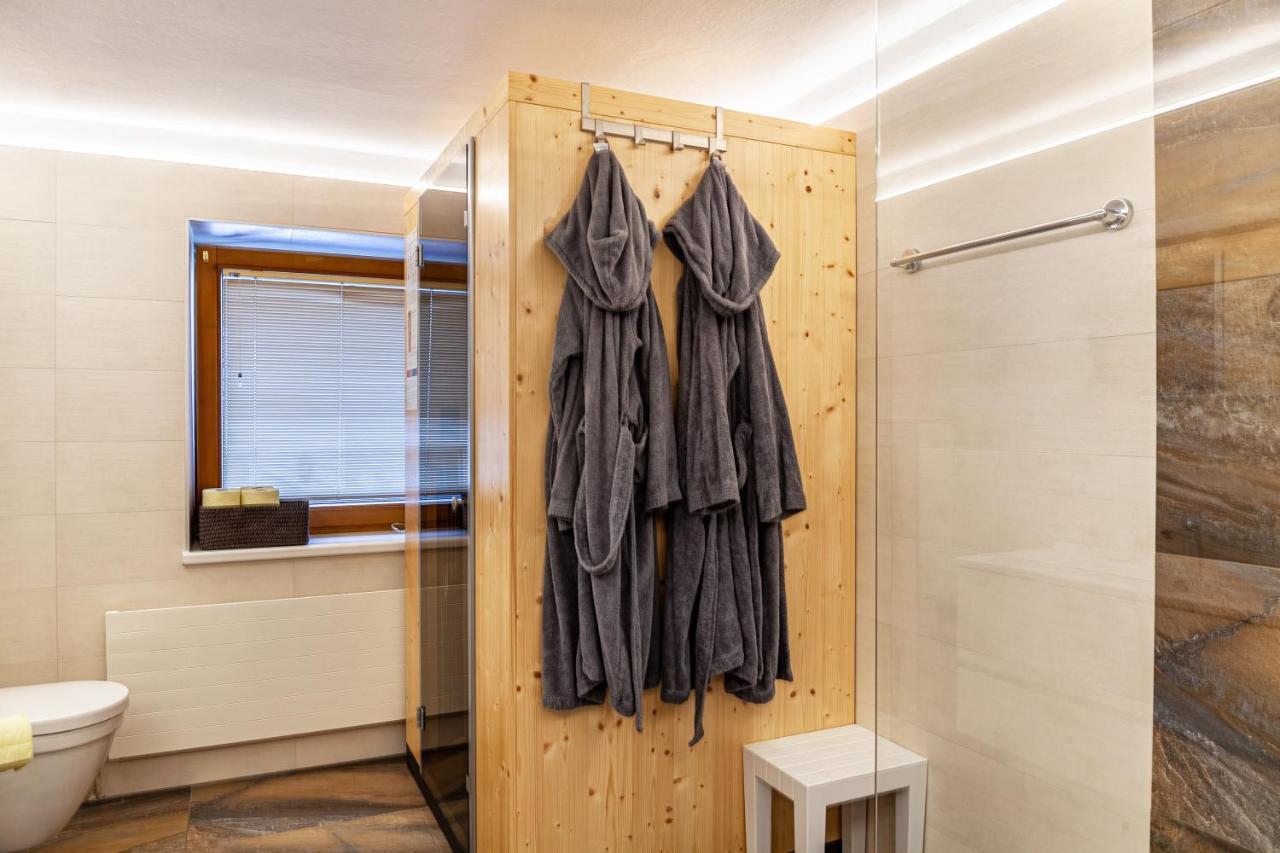 Ferienwohnung Galerie Kaiser マイヤーホーフェン エクステリア 写真